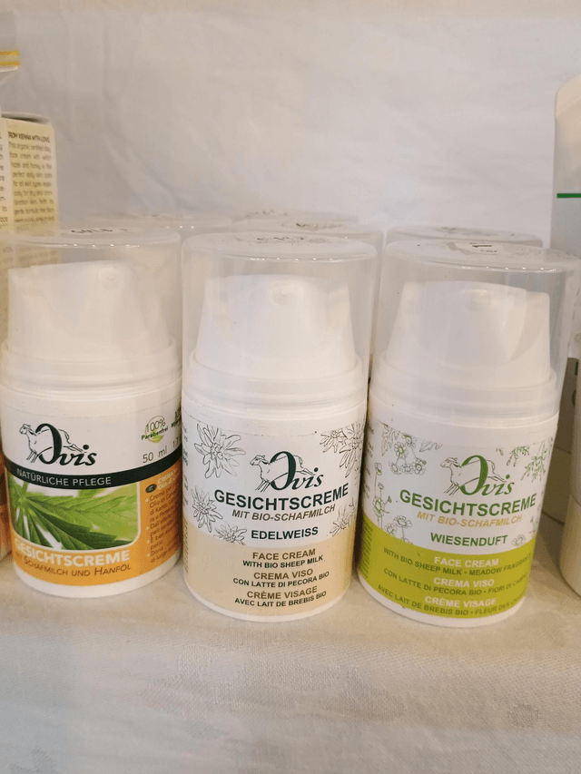 Ovis face cream
